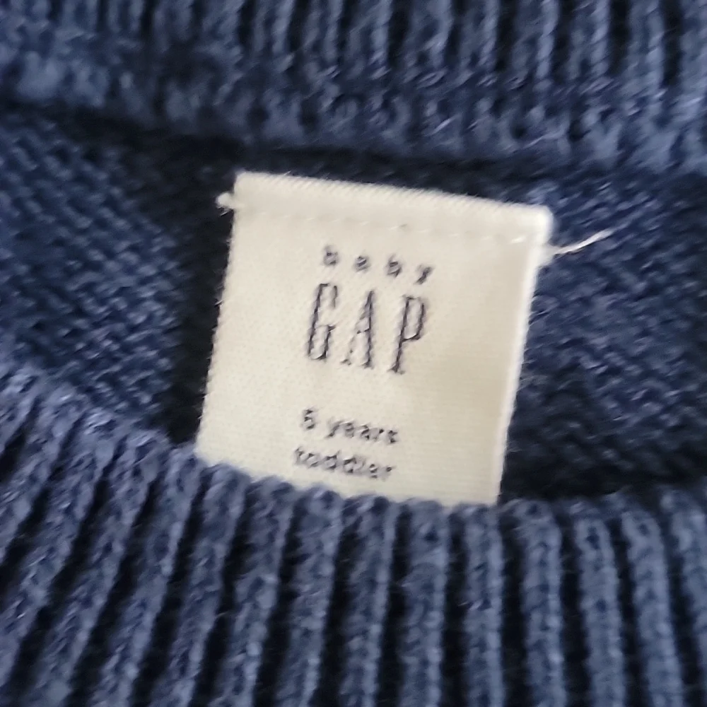 GAP Kids Little Boys Sweaters Lot of Two (2)